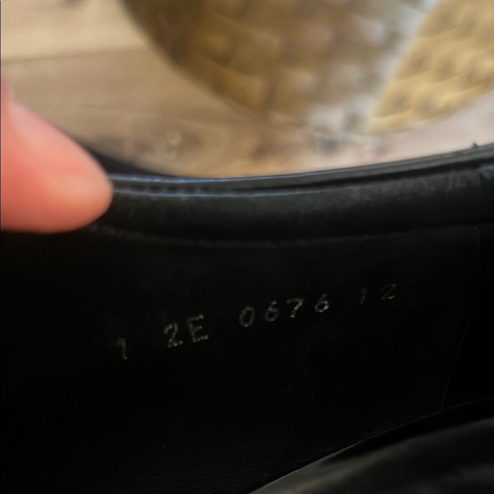 Prada, size 12, Classic Black Men's Dress Shoes - Picture 9 of 11